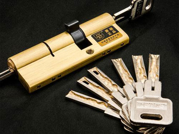 铁锋24小时上门开锁公司