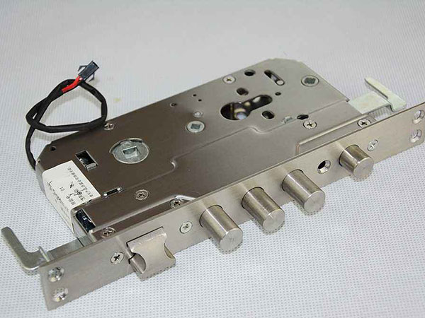 铁锋24小时上门开锁公司