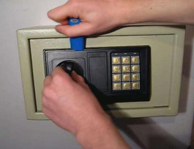 铁锋24小时上门开锁公司