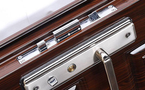 铁锋24小时上门开锁公司